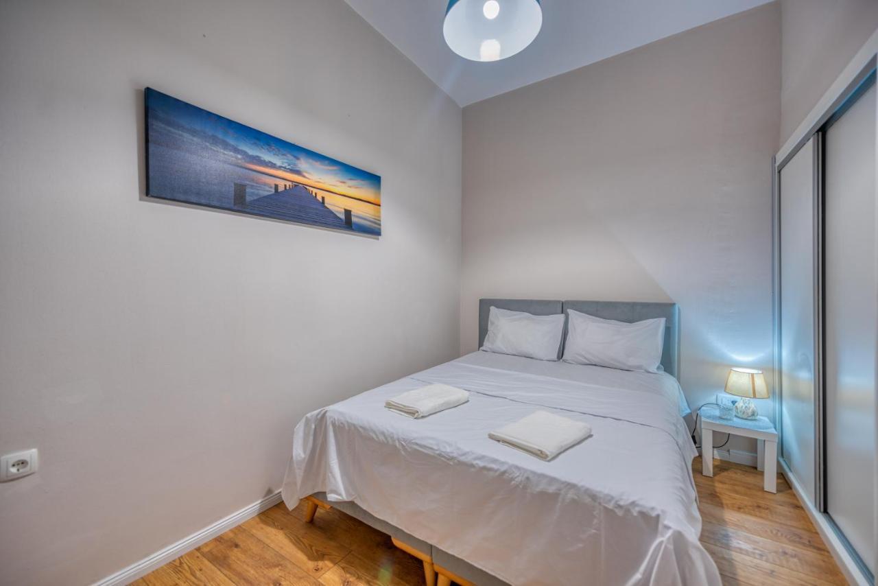 Apartments Vujosevic Tivat Bagian luar foto