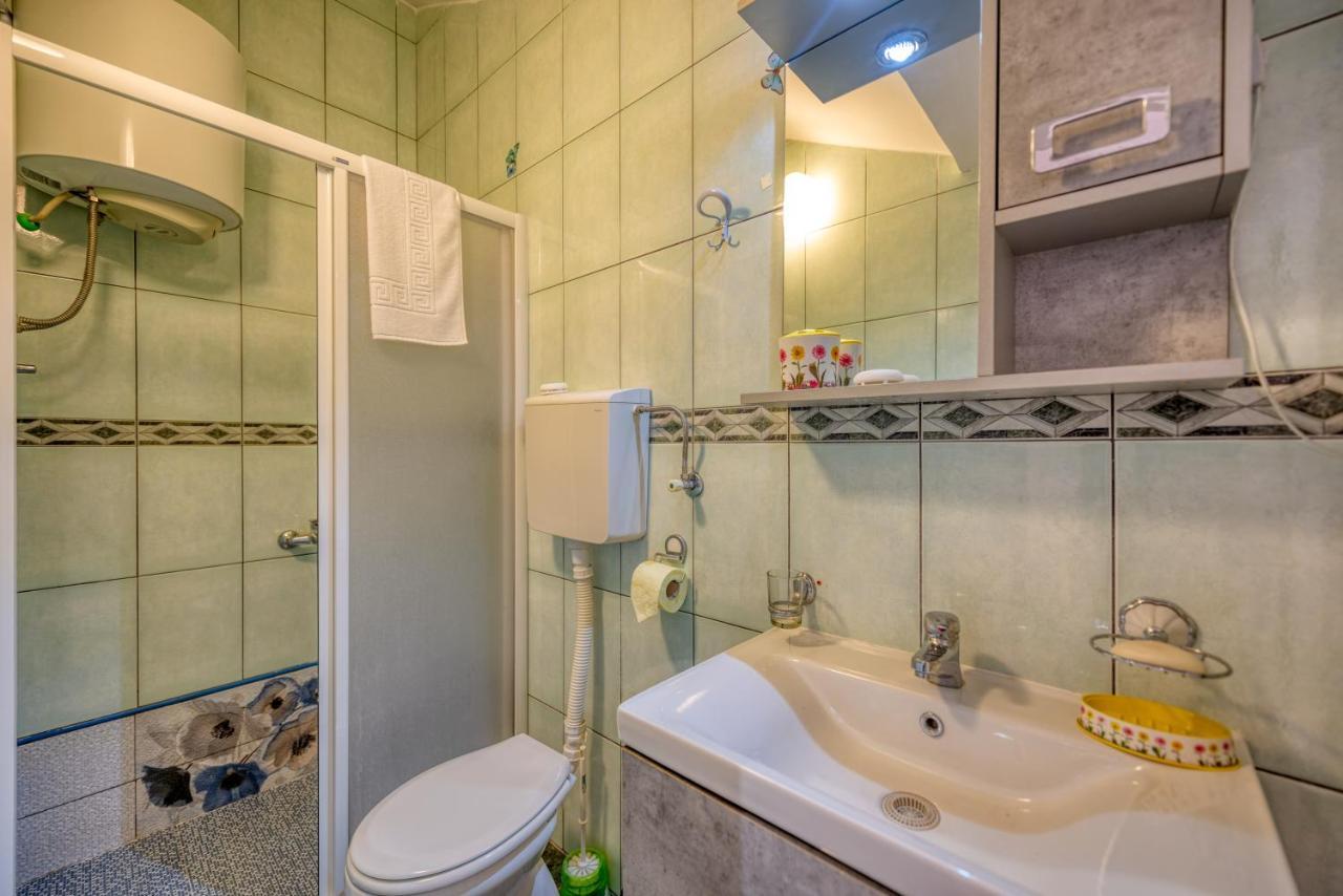 Apartments Vujosevic Tivat Bagian luar foto