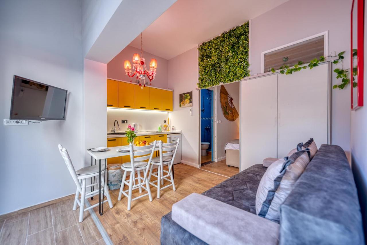 Apartments Vujosevic Tivat Bagian luar foto