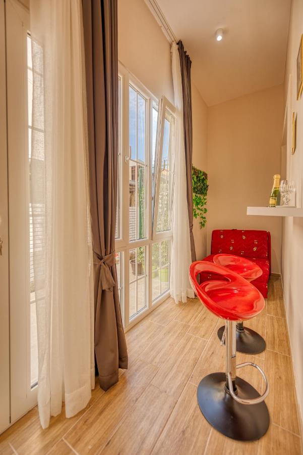 Apartments Vujosevic Tivat Bagian luar foto